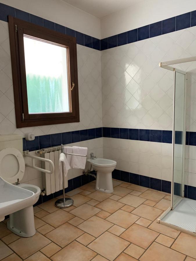 Hotel Lory Ficarolo Екстериор снимка