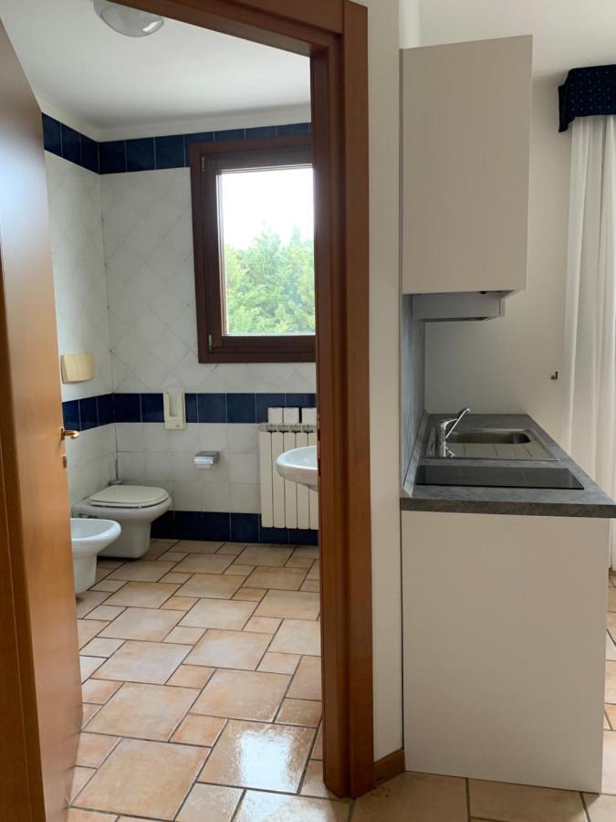 Hotel Lory Ficarolo Екстериор снимка
