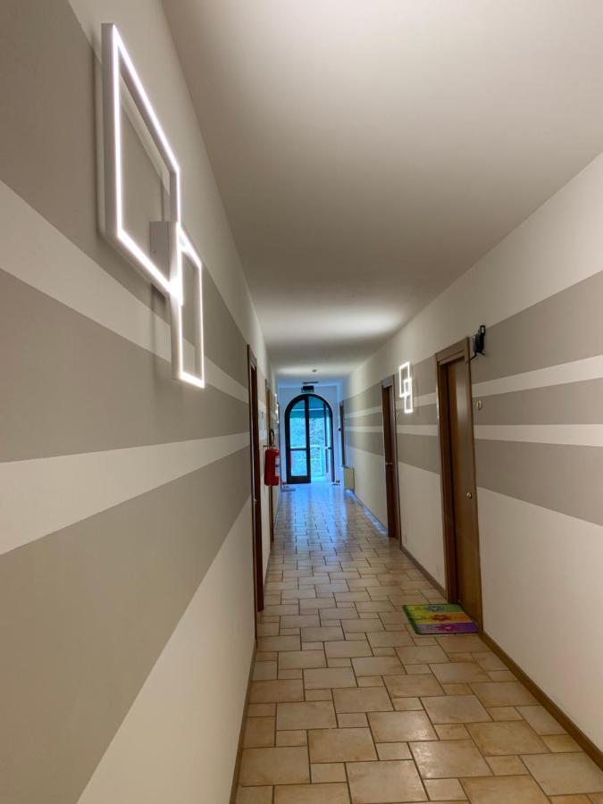 Hotel Lory Ficarolo Екстериор снимка
