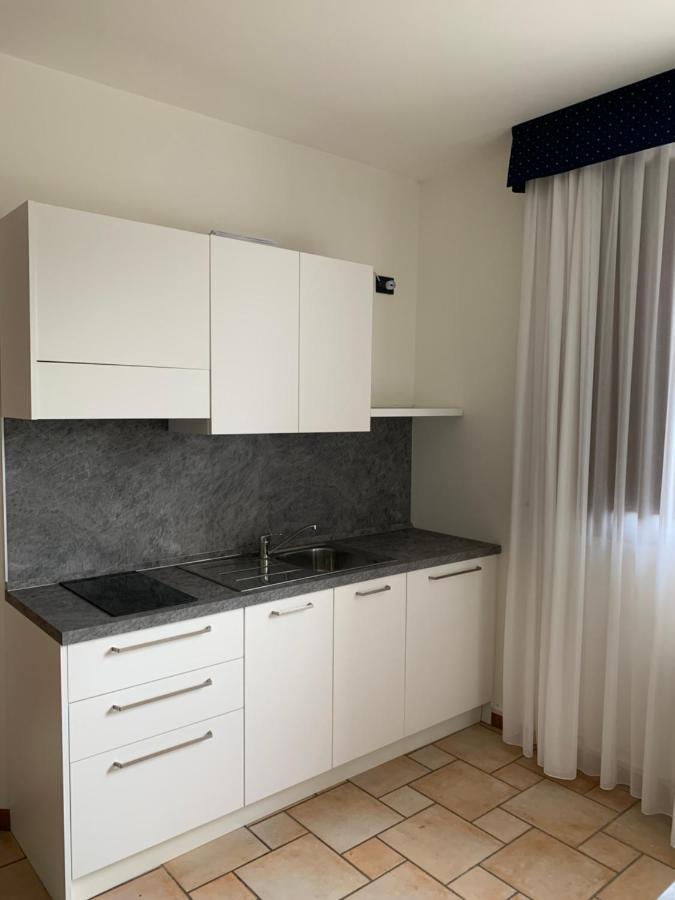 Hotel Lory Ficarolo Екстериор снимка