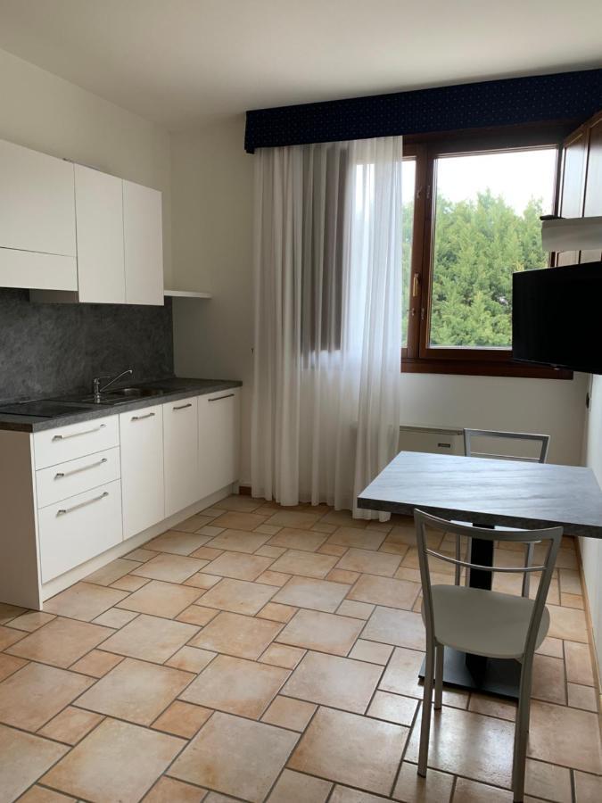 Hotel Lory Ficarolo Екстериор снимка